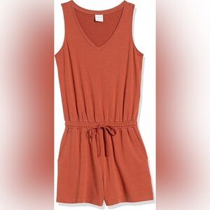 Amazon Essentials Studio Terry Fleece Romper